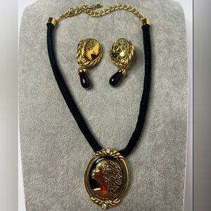 ❌❌SOLD❌❌ Coreen Simpson Black Beauty